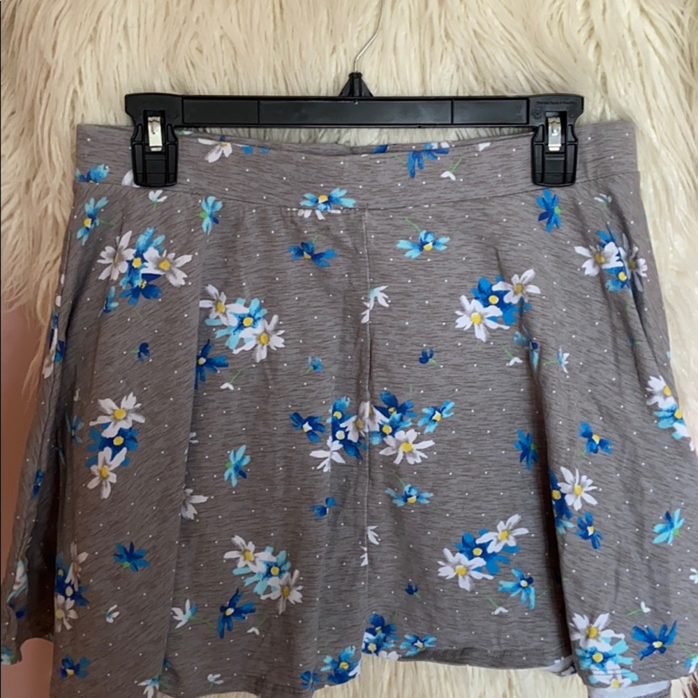 SO girls skater shirt size XL